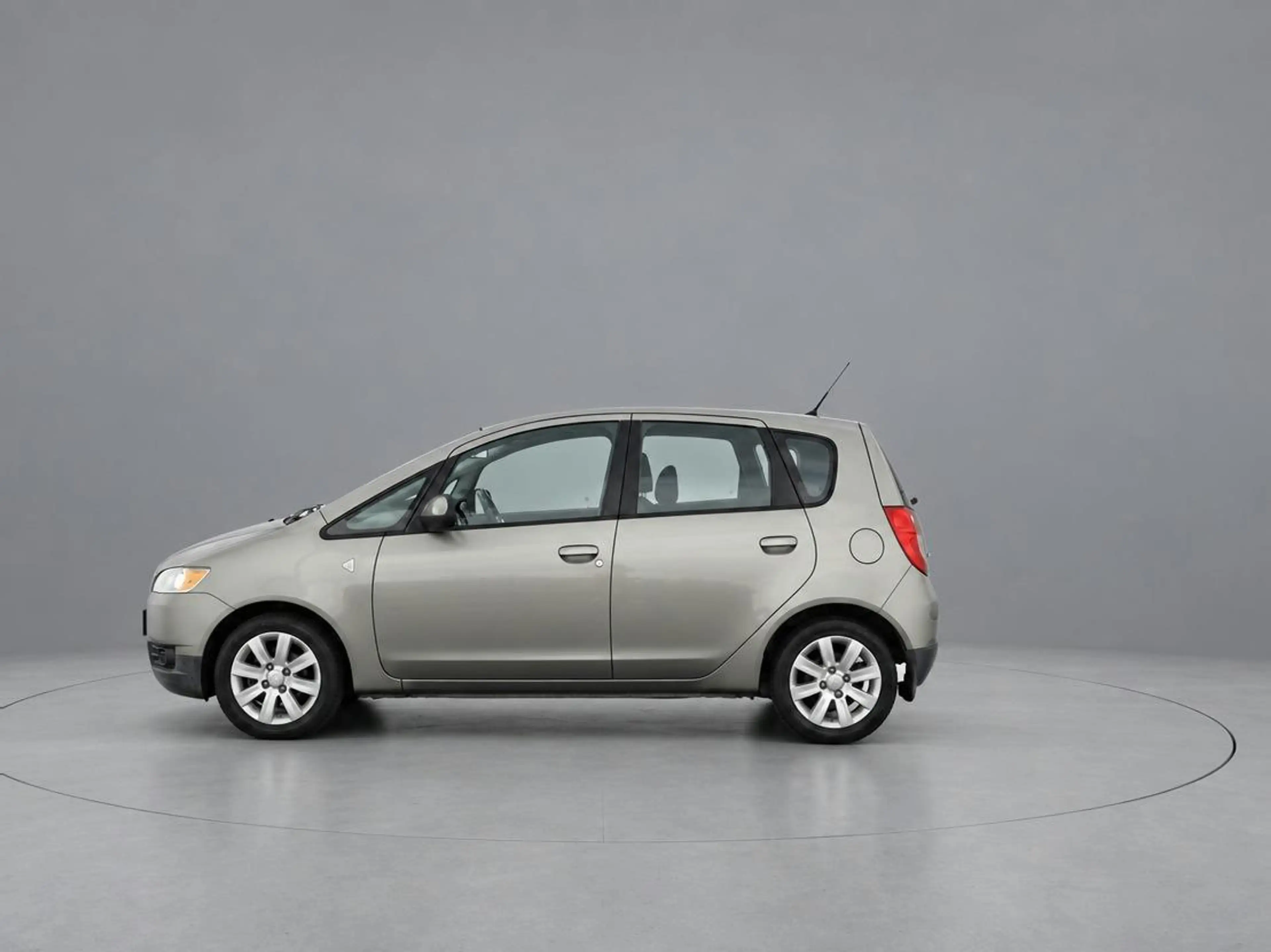 Mitsubishi Colt 1.3 Invite — photo 5