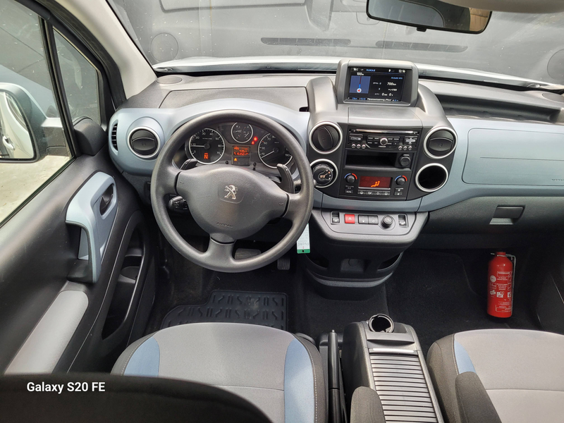 Peugeot Partner Tepee 1.6 — photo 10