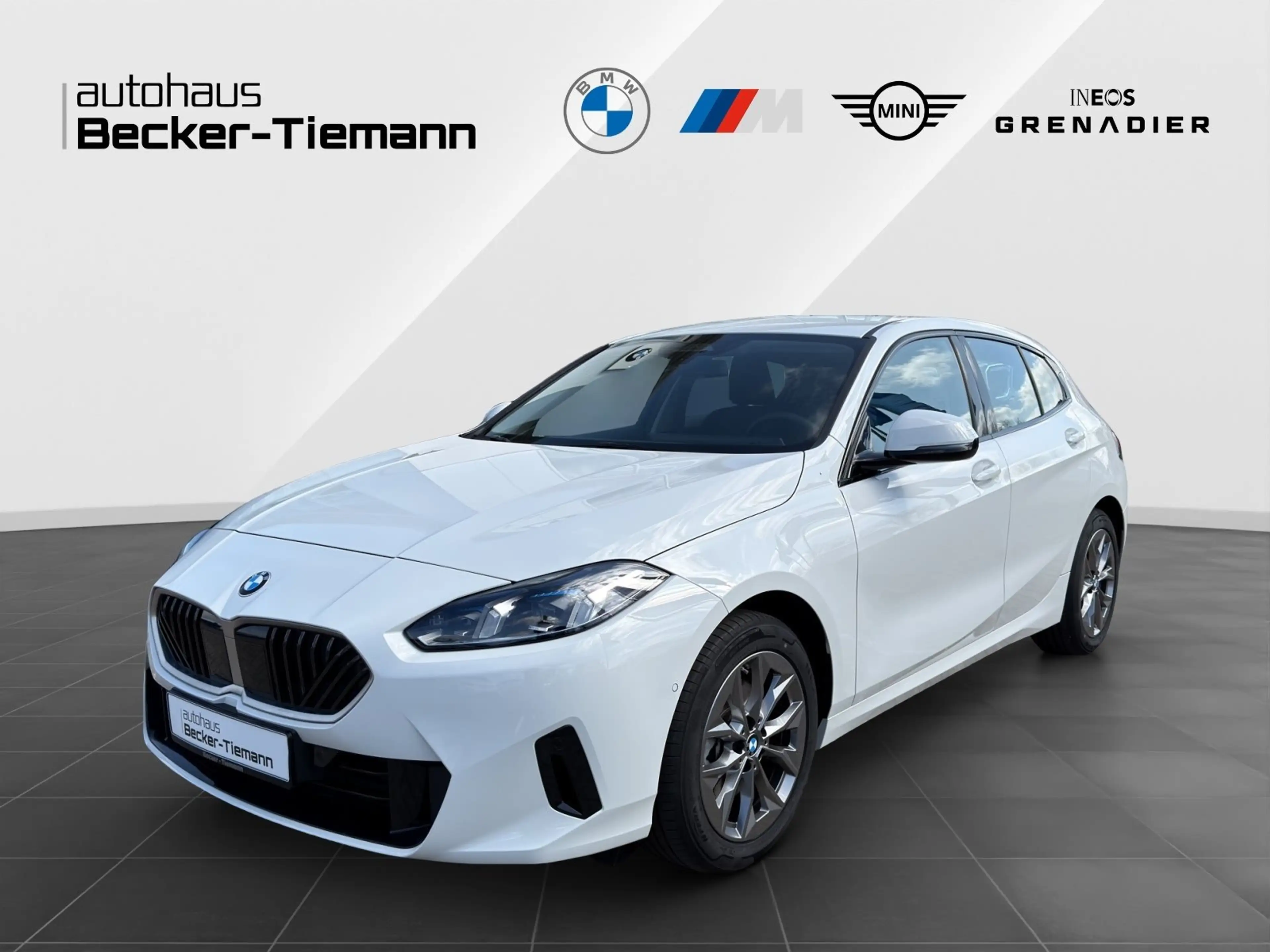 BMW 120 Hatch 17" / Keyless / DAB / DrivAss / ParkAss / LE