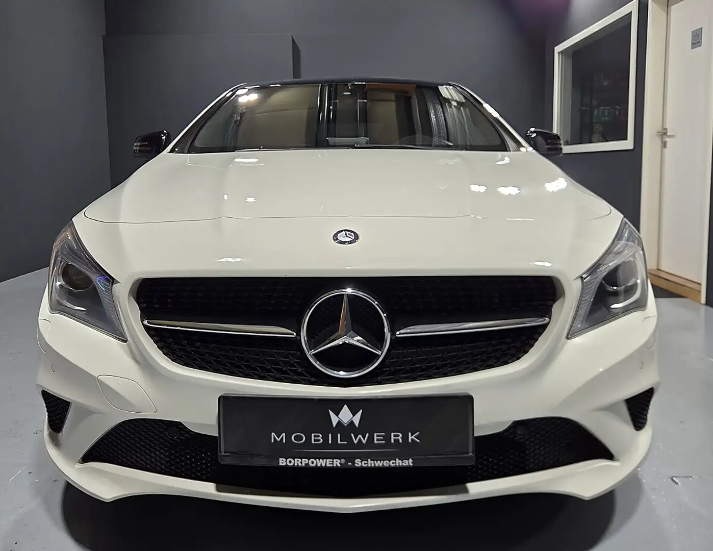Mercedes-Benz CLA 180 Shooting Brake Aut.* Schiebedach * Weiß - 2