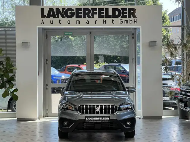 Suzuki SX4 S-Cross view 9