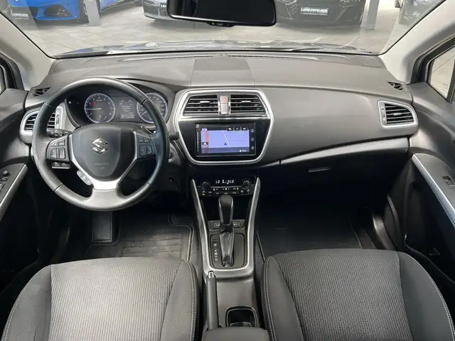 Suzuki SX4 S-Cross view 11