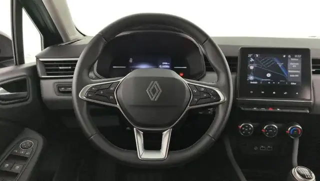 Renault Clio view 15