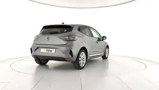 Renault Clio view 3