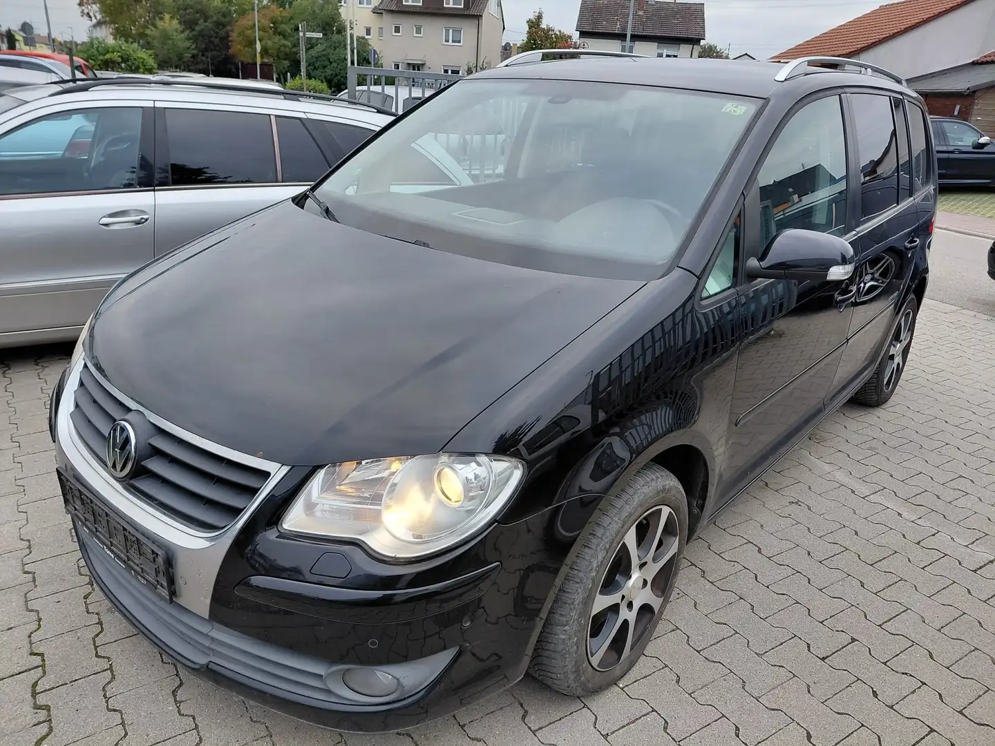 Volkswagen Touran 1.9 TDI HU & AU Neu! Schwarz - 1