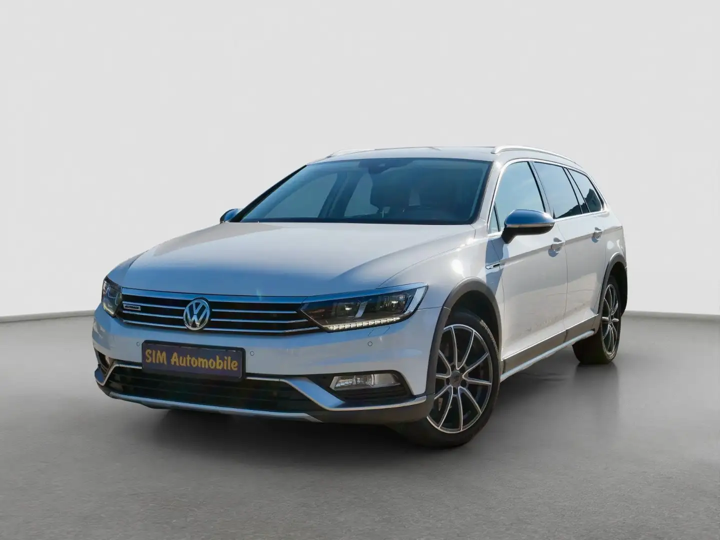 Volkswagen Passat Variant Alltrack 4M+ACC+Webasto+S-Hef+LED Bílá - 1