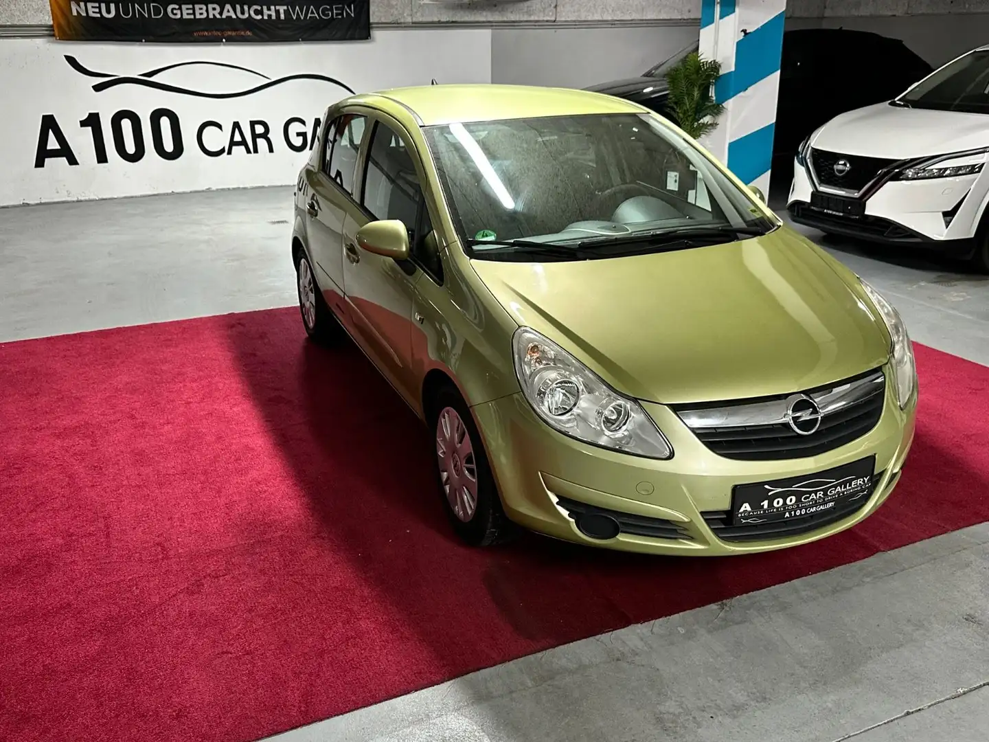 Opel Corsa D Edition*Klima*AllSeason*1Hand* Grün - 1