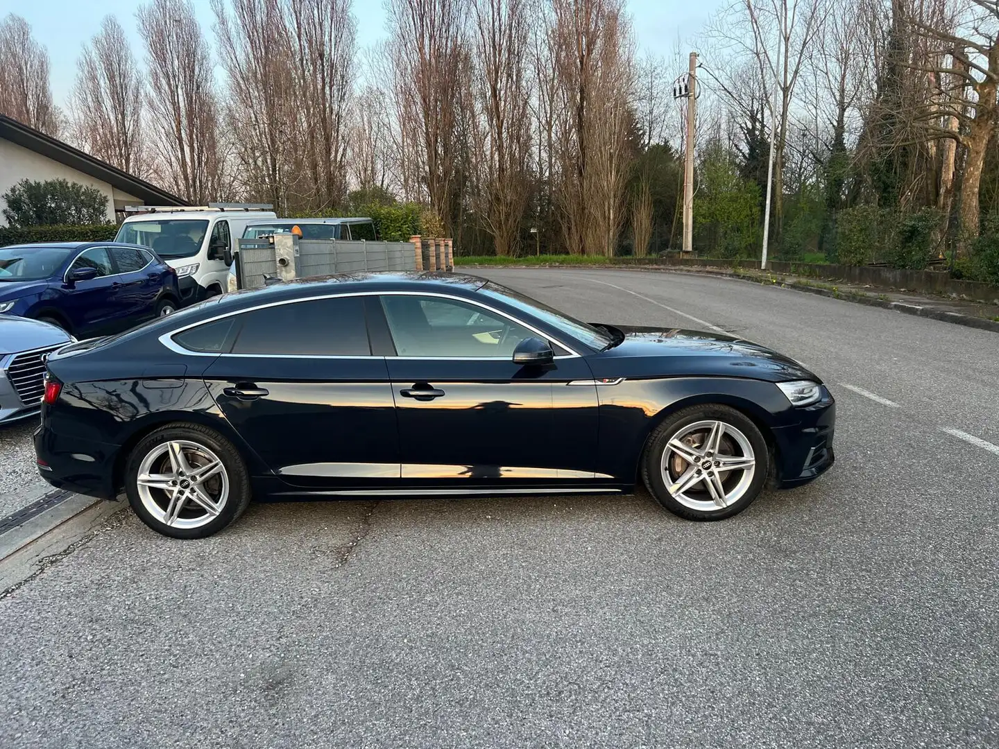 Audi A5 SPB 2.0 TDI 190 CV ultra Sport Schwarz - 2