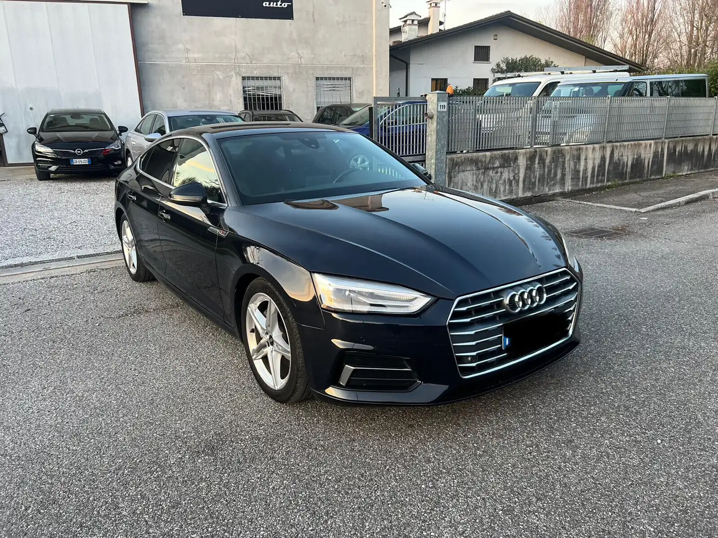 Audi A5 SPB 2.0 TDI 190 CV ultra Sport Schwarz - 1
