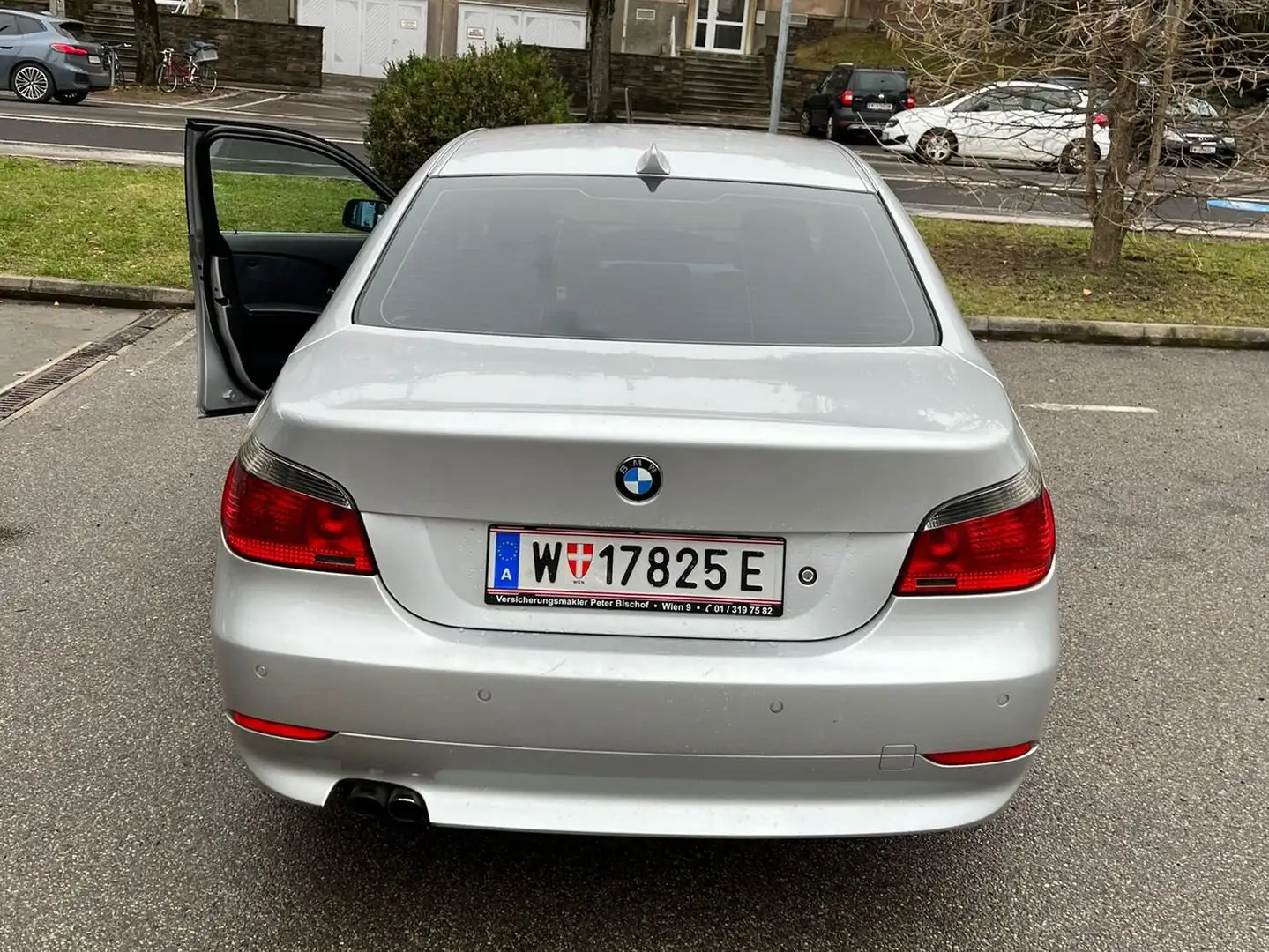 BMW 530 530d Silber - 2