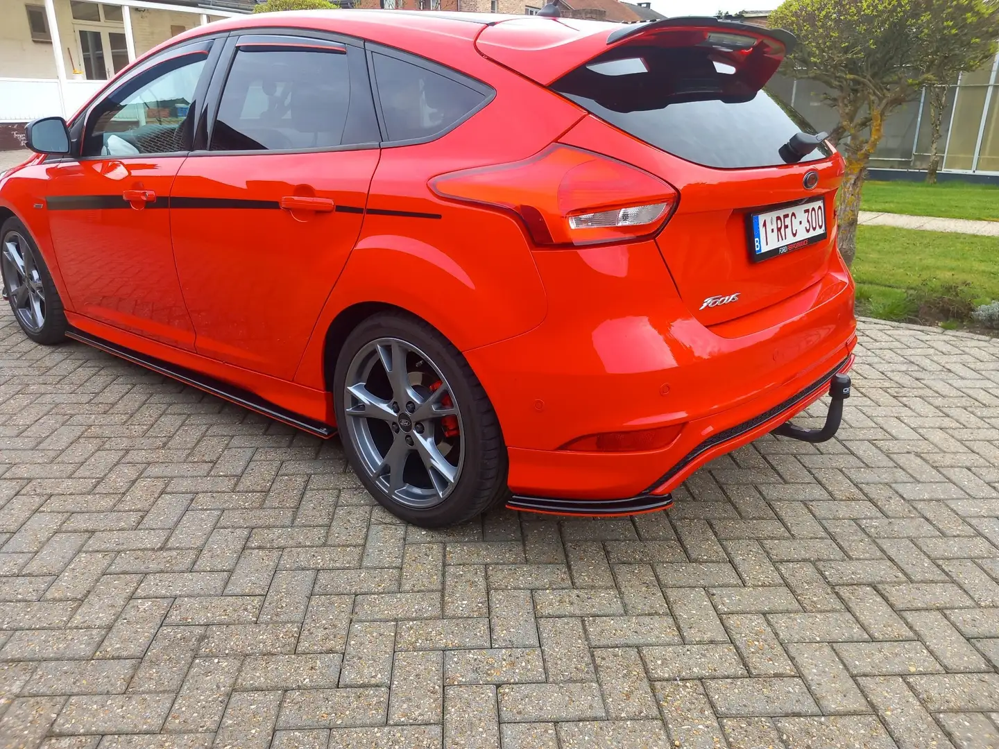 Ford Focus 1.5 EcoBoost Start-Stopp-System COOL&CONNECT Rouge - 2