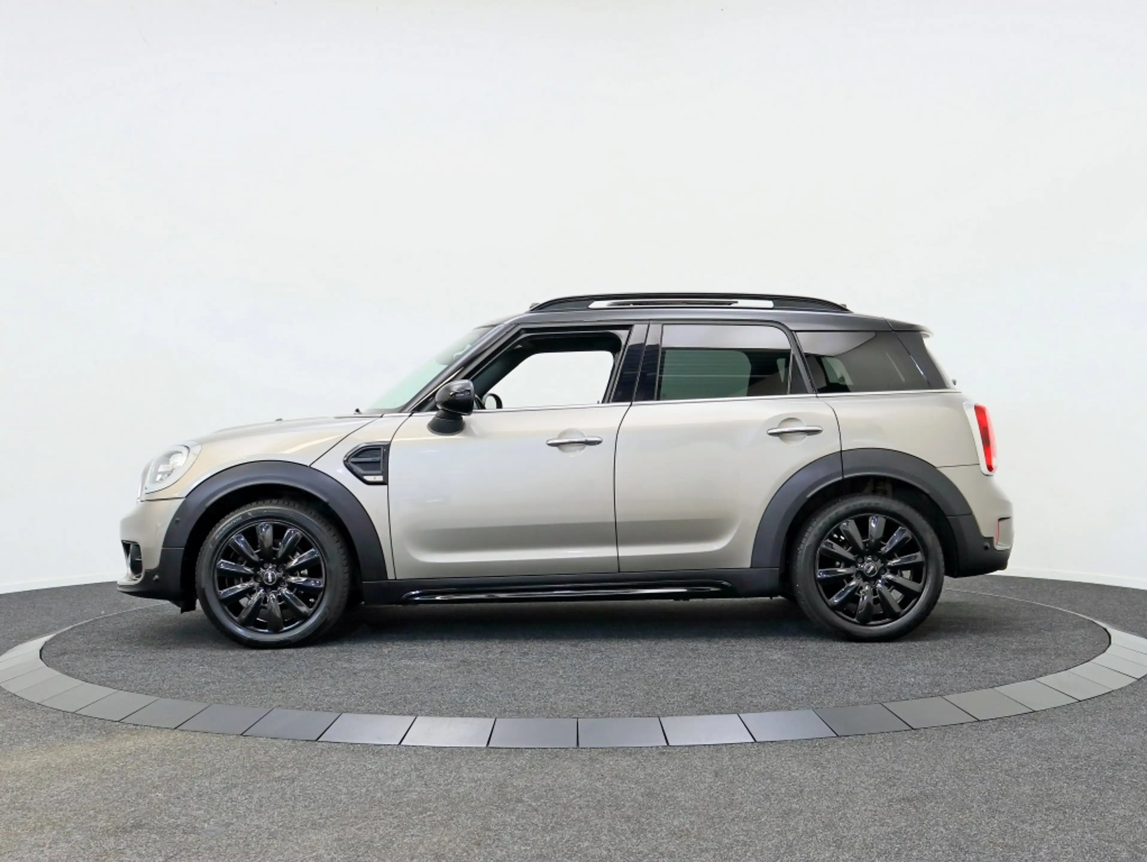 MINI Cooper Countryman 1.5 Chili | Pano | Navi | Stoelverwarming | LED — photo 7