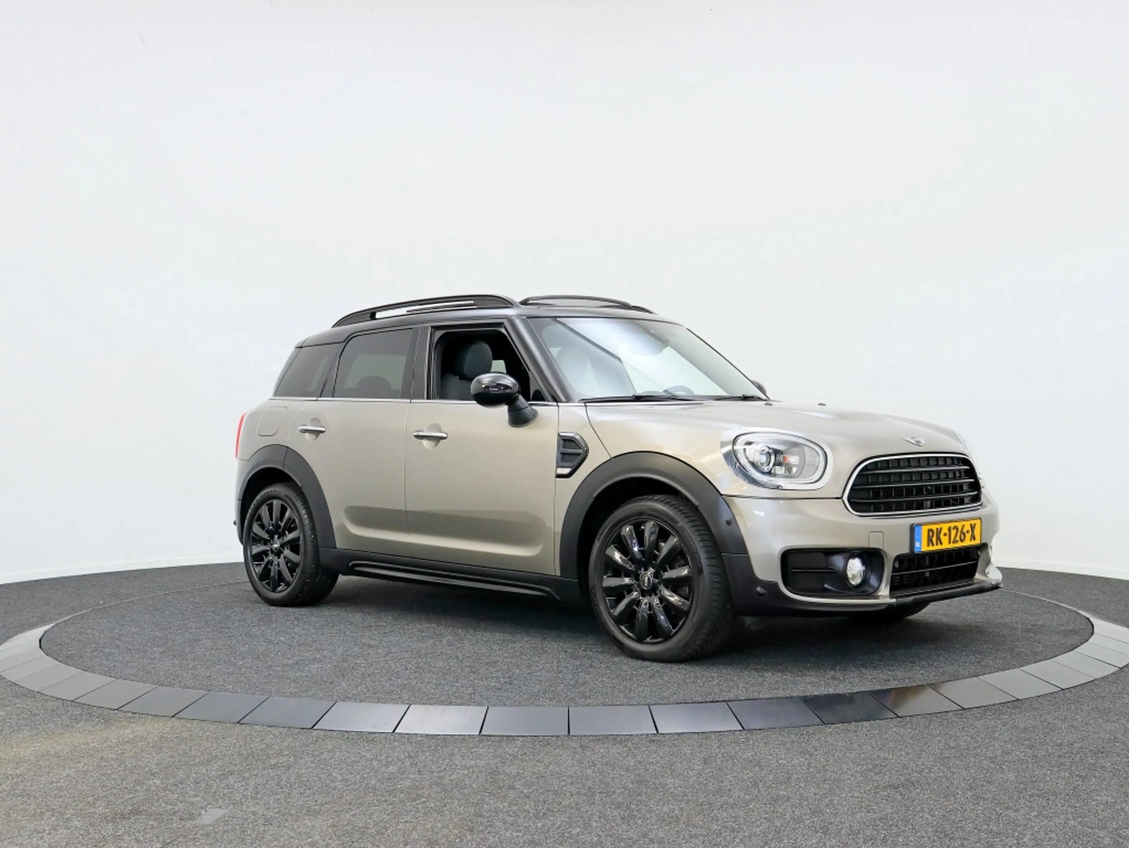 MINI Cooper Countryman 1.5 Chili | Pano | Navi | Stoelverwarming | LED — photo 14