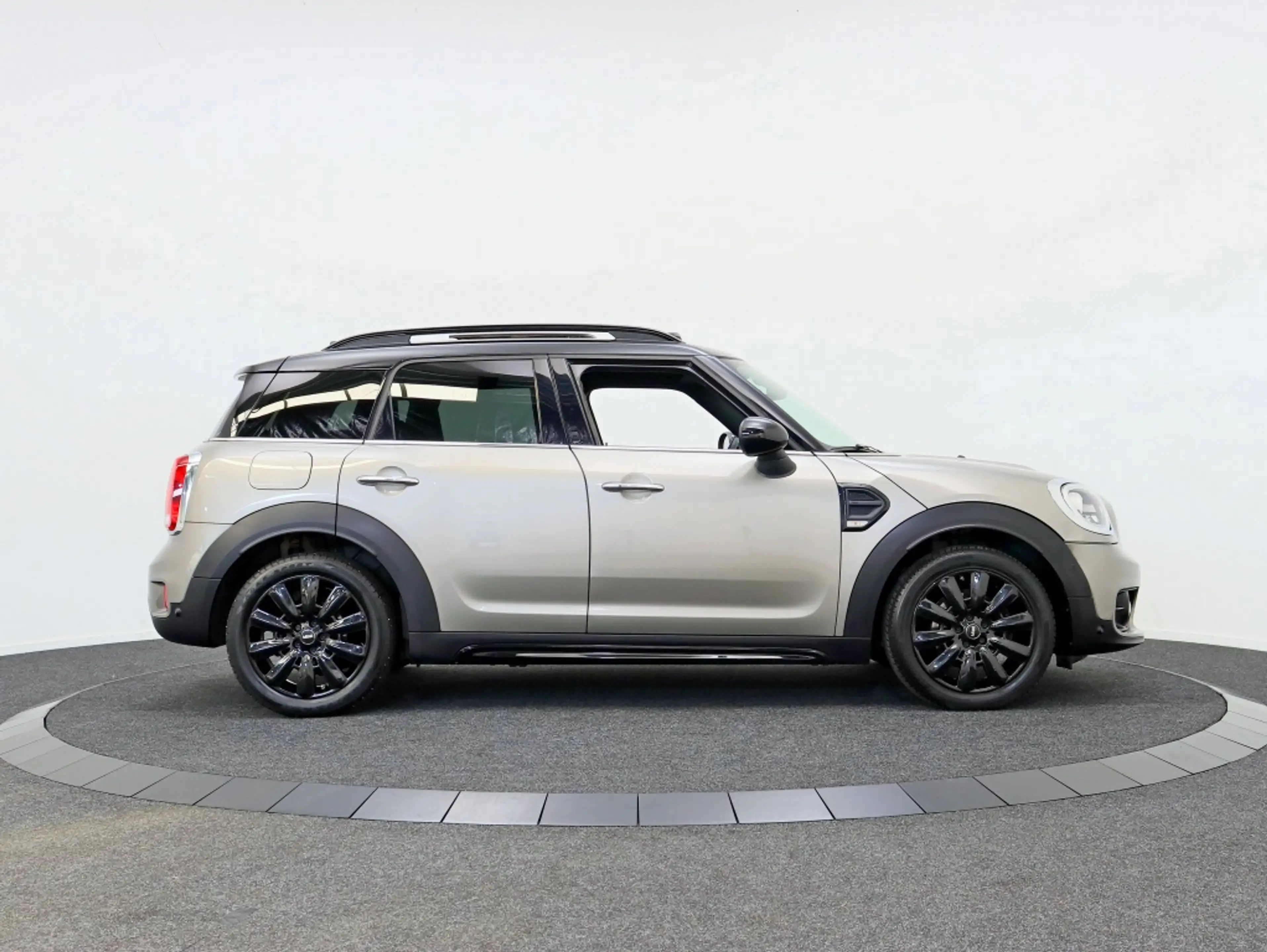 MINI Cooper Countryman 1.5 Chili | Pano | Navi | Stoelverwarming | LED — photo 13