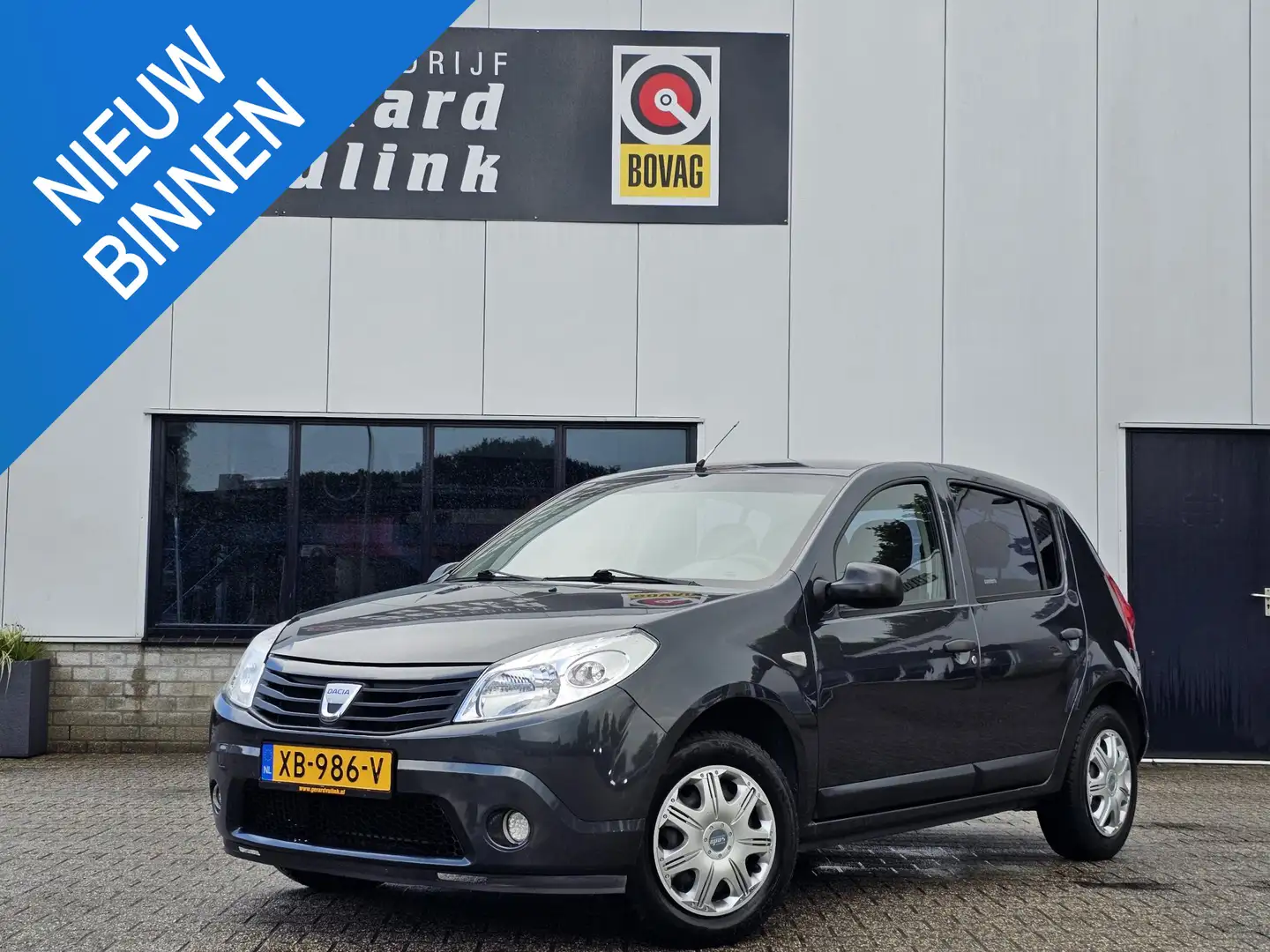 Dacia Sandero 1.4 TREKHAAK Grijs - 1