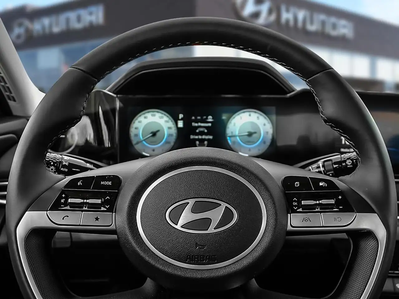 Hyundai ELANTRA снимка Hyundai ELANTRA