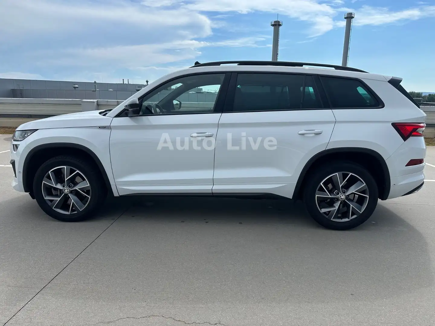 Skoda Kodiaq 2.0 TDI*SPORT LINE*DSG*4M*VIR*PAN*LED*VOL White - 2