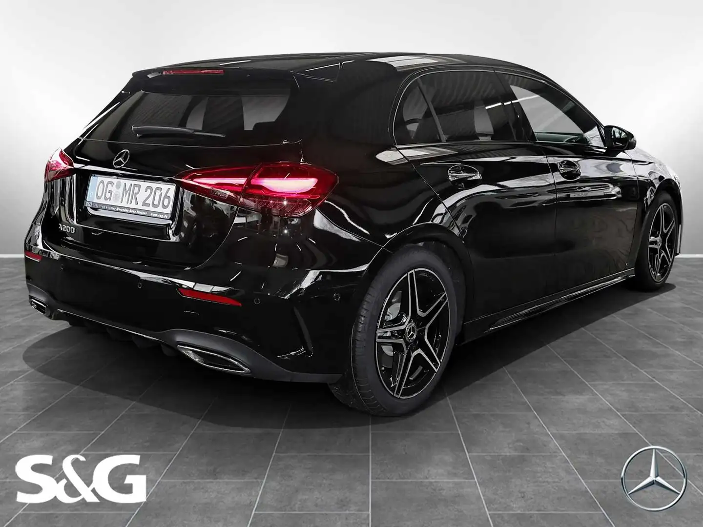 Mercedes-Benz A 200 AMG RüKam+M-LED+Pano+Distronic+Totwinkel Schwarz - 2