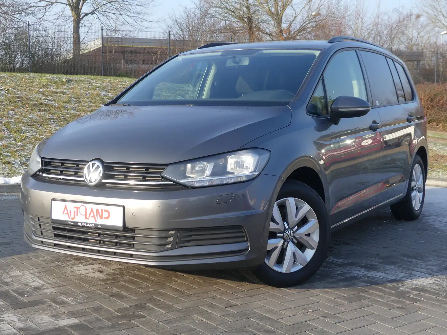Volkswagen Touran 1.2 TSI Sitzheizung PDC Grau - 1