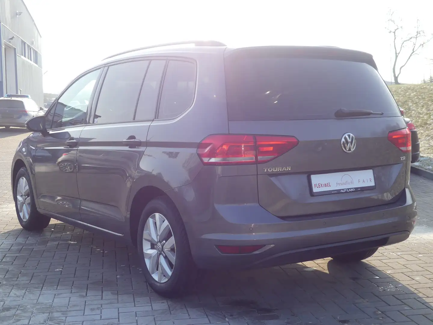 Volkswagen Touran 1.2 TSI Sitzheizung PDC Grau - 2