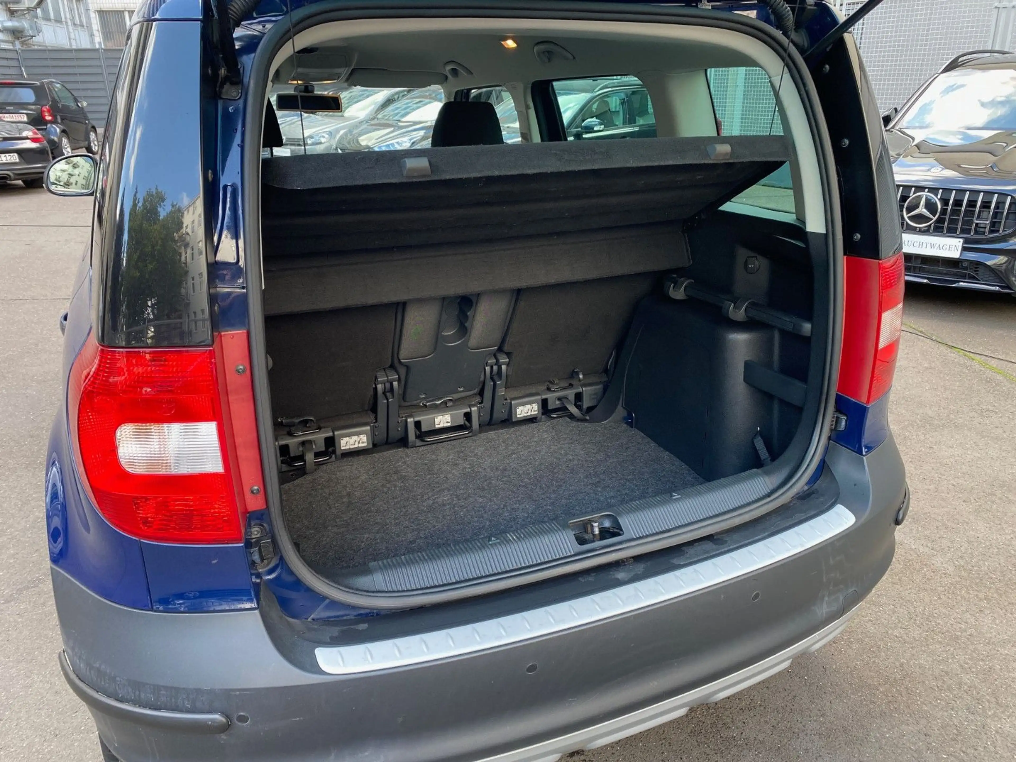 Skoda Yeti 4x4 Ambition Plus Edition 1.Hd Aut/PDC/Sitz — photo 12