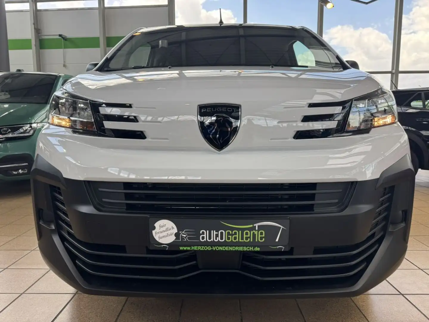 Peugeot Expert 2.0 BlueHDi 145 L3 Weiß - 2