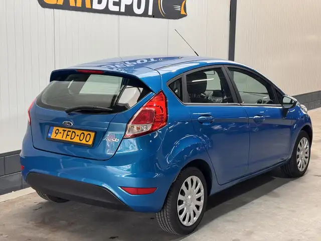 Ford Fiesta view 5