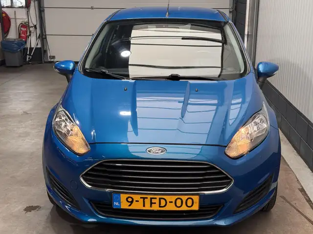 Ford Fiesta view 2