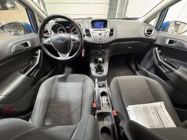 Ford Fiesta view 11