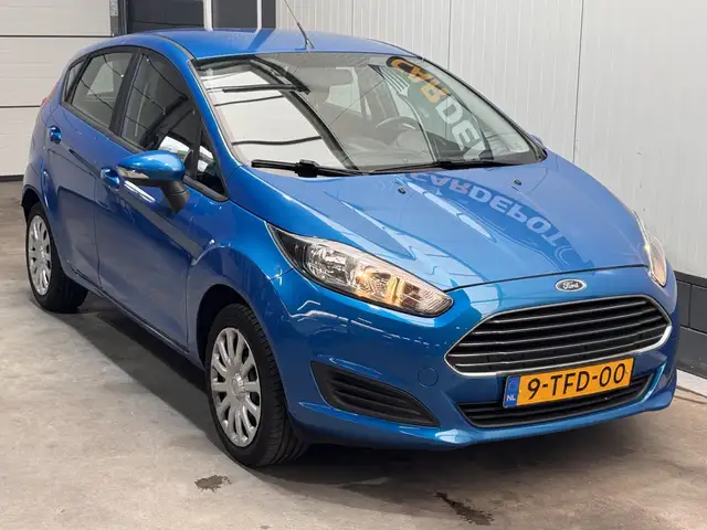 Ford Fiesta view 3