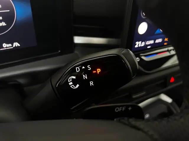 Volkswagen T-Roc view 15