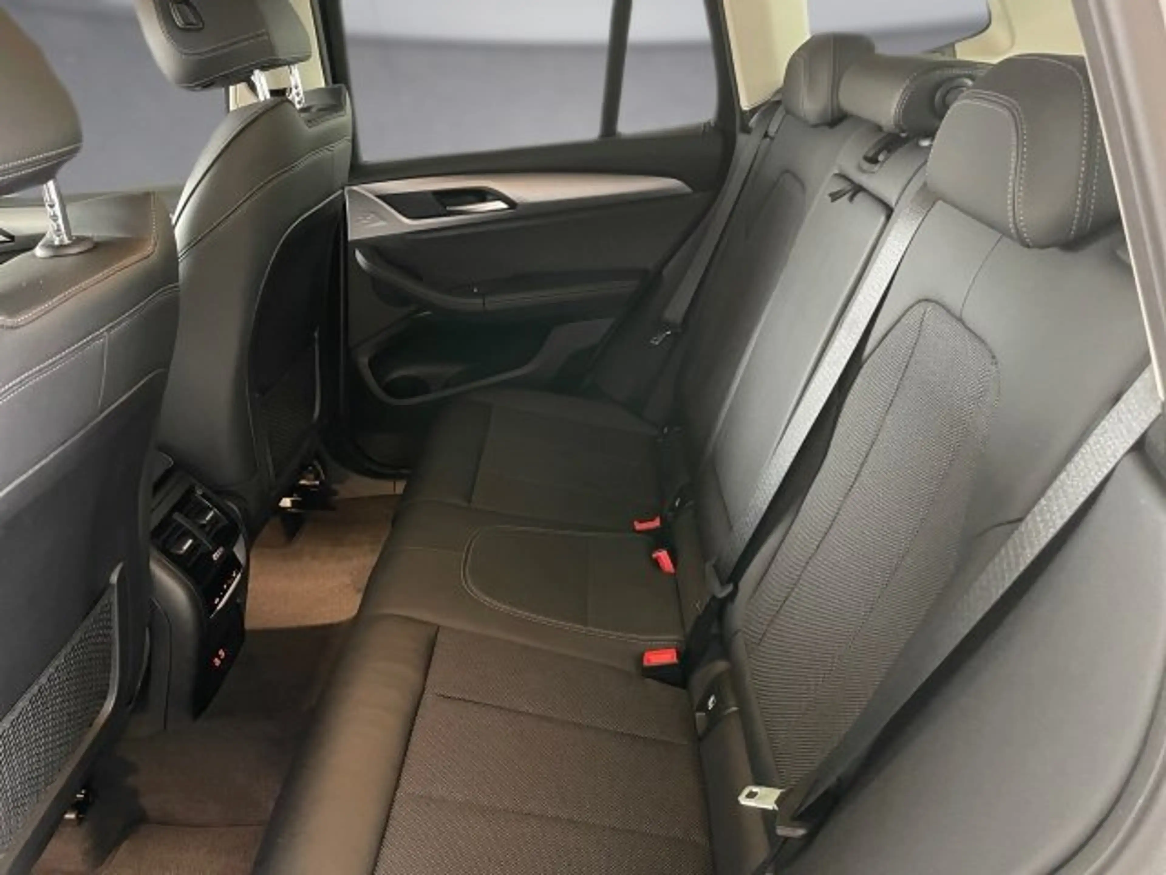 BMW X3 xDrive20d G01 — photo 12