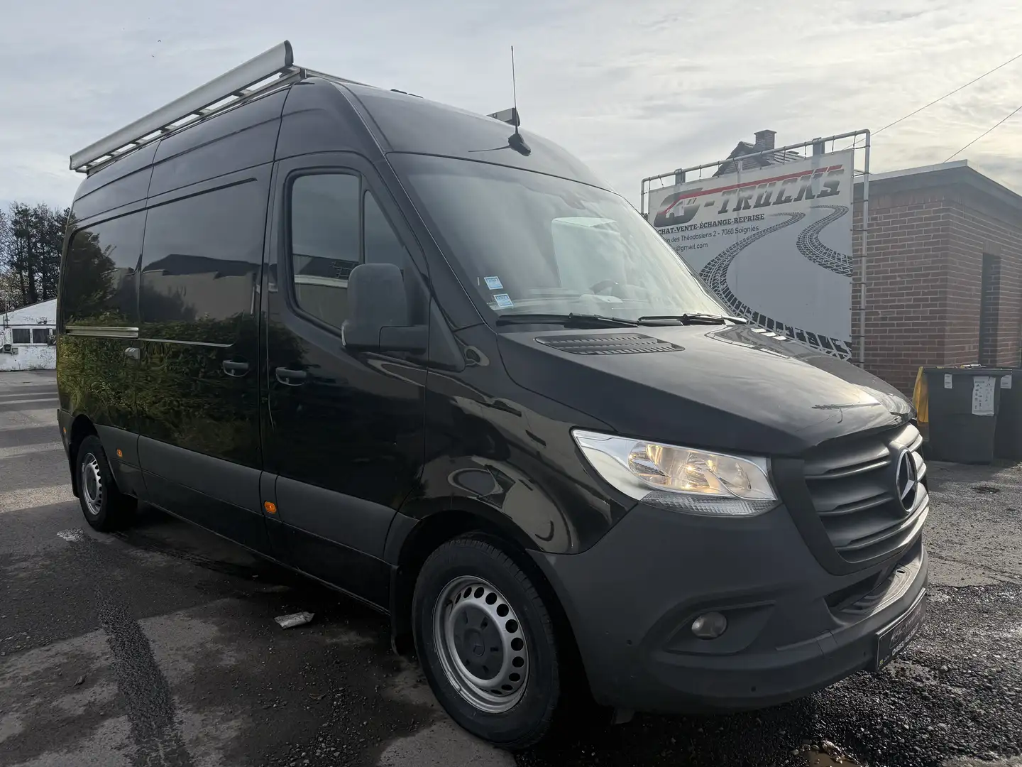 Mercedes-Benz Sprinter Noir - 1