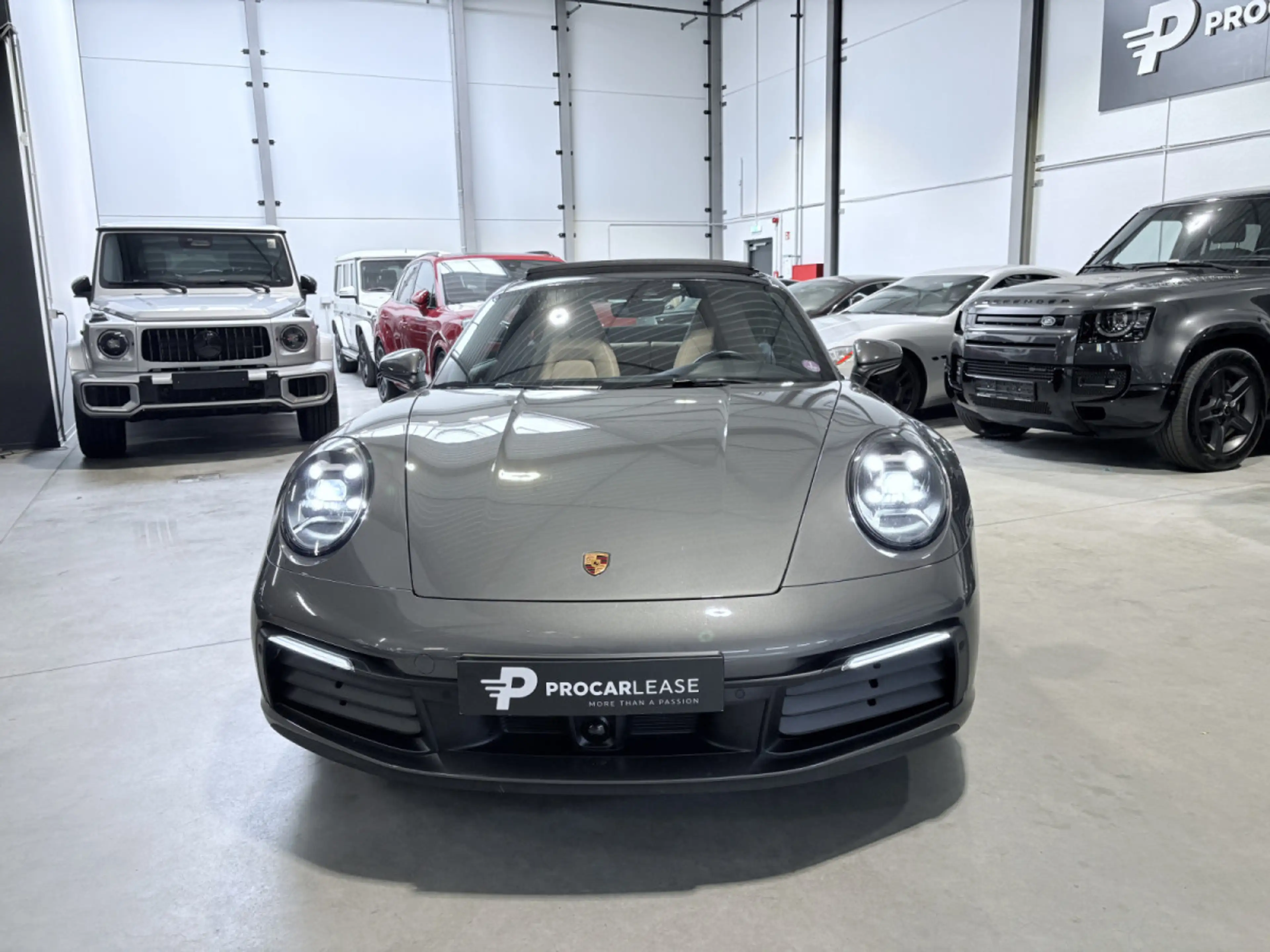 Porsche 992 992 CARRERA 4 /TOIT OUVRANT/ PASM/ CARPLAY — photo 2