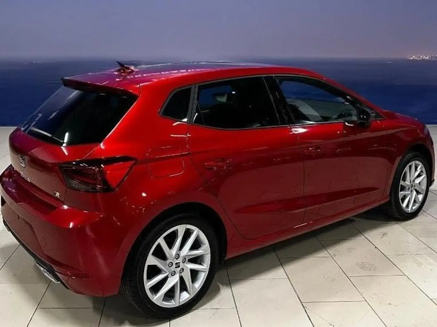 SEAT Ibiza Ibiza 1.0 ecotsi FR 95cv km/0 Rouge - 2