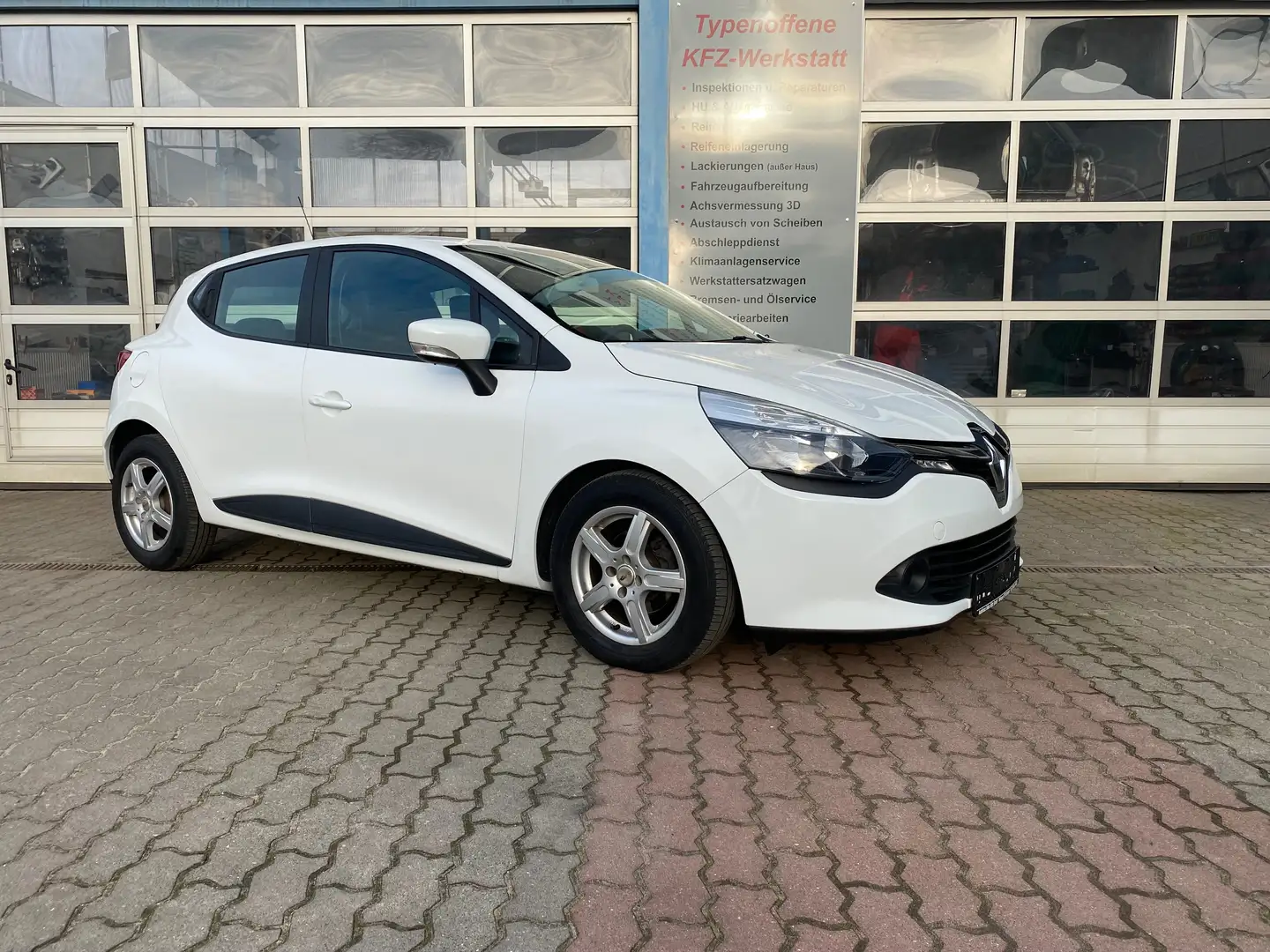 Renault Clio 1.2 , Tempomat, USB, Navi, HU/AU neu Weiß - 2