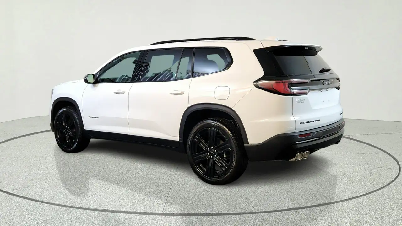 GMC Acadia снимка GMC Acadia