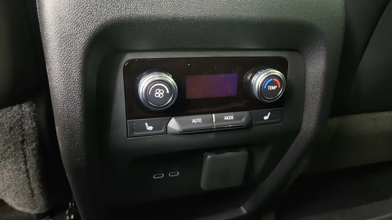 GMC Acadia снимка GMC Acadia