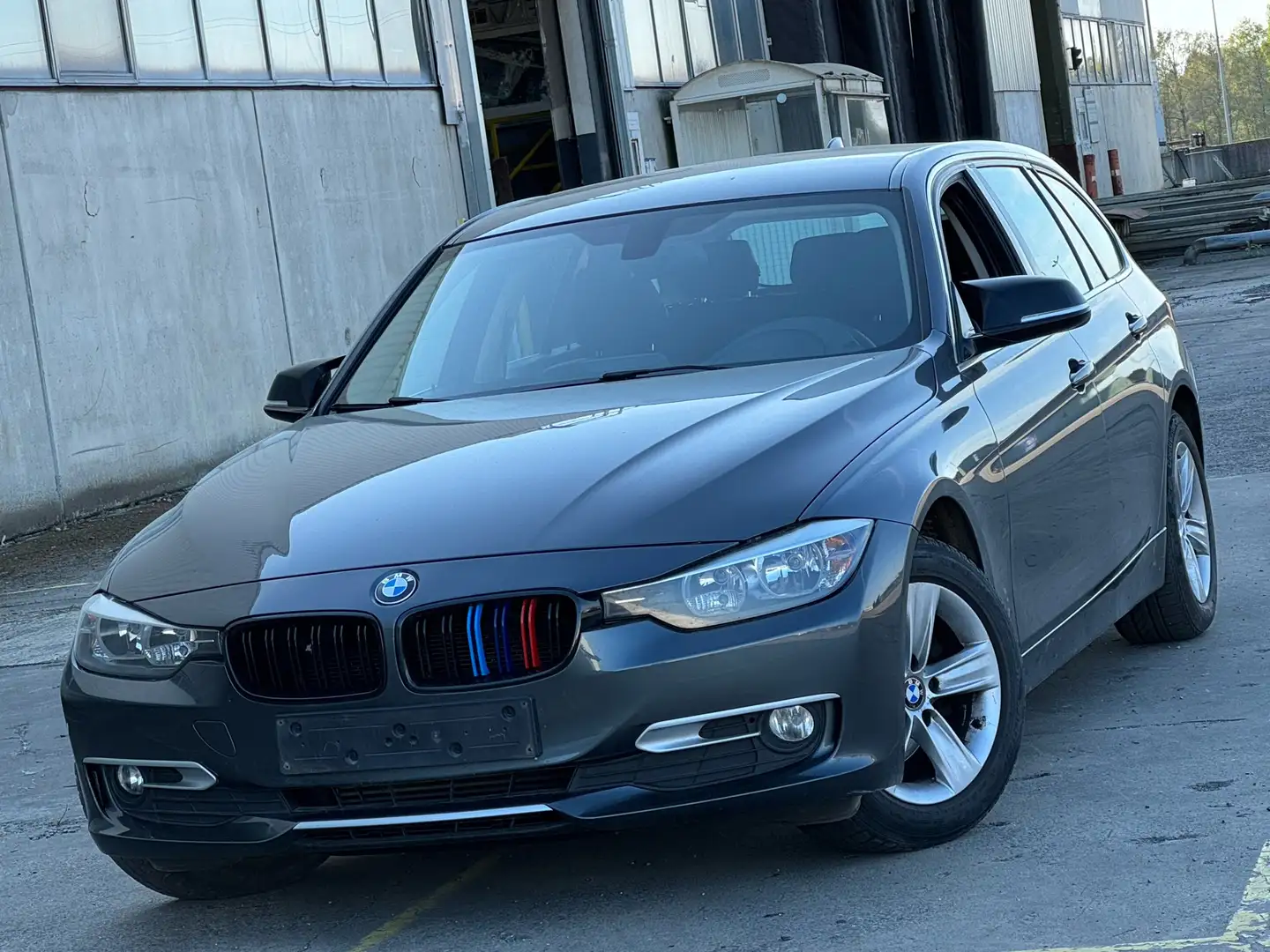 BMW 316 D/PACKSPORT/FULLOPTIONS/ETAT NEUF/1PROP CARNET Gris - 1