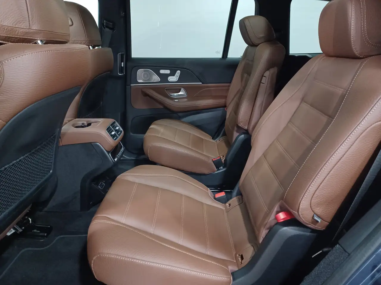 Mercedes-Benz GLS снимка Mercedes-Benz GLS