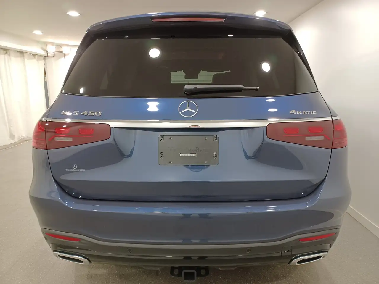 Mercedes-Benz GLS снимка Mercedes-Benz GLS