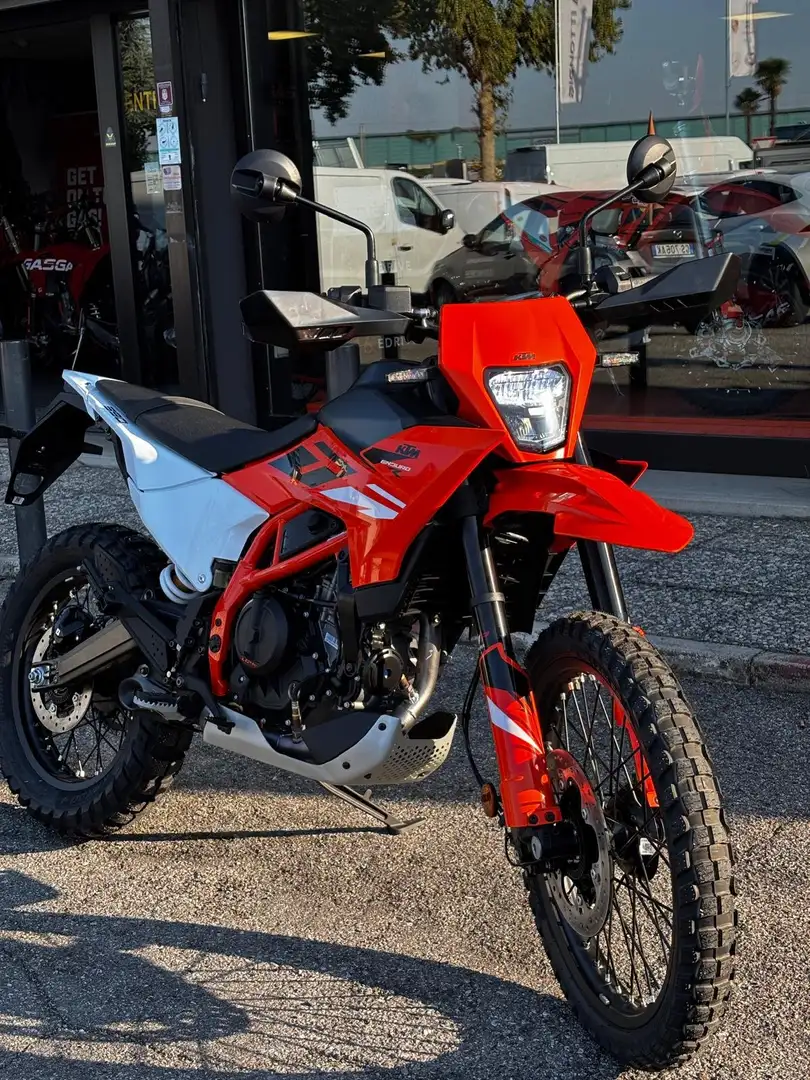 KTM 390 ENDURO R 2025 Arancione - 2
