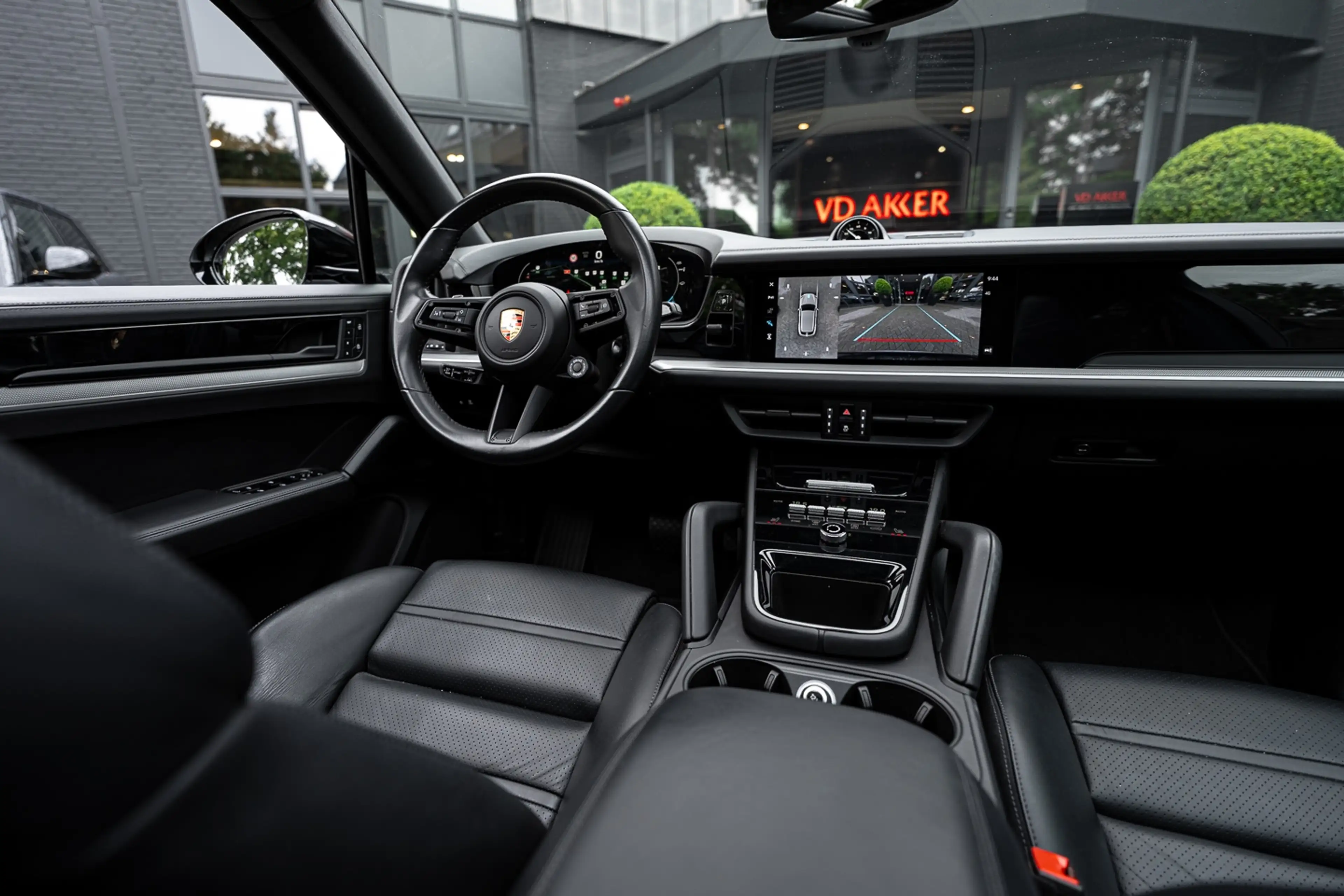 Porsche Cayenne E-Hybrid NIEUW MODEL I SportDesign | 18-Weg Stoele — photo 3