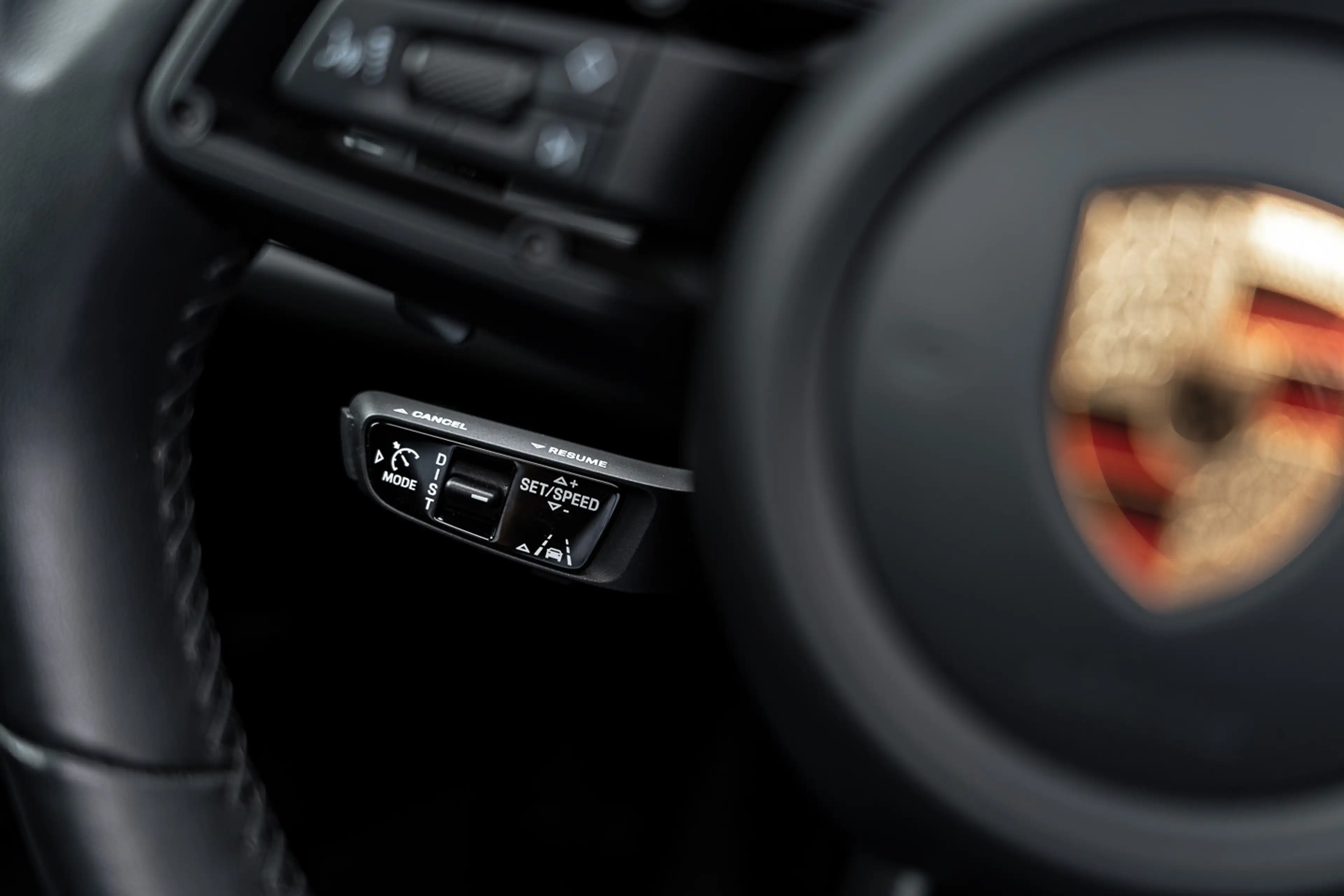 Porsche Cayenne E-Hybrid NIEUW MODEL I SportDesign | 18-Weg Stoele — photo 11