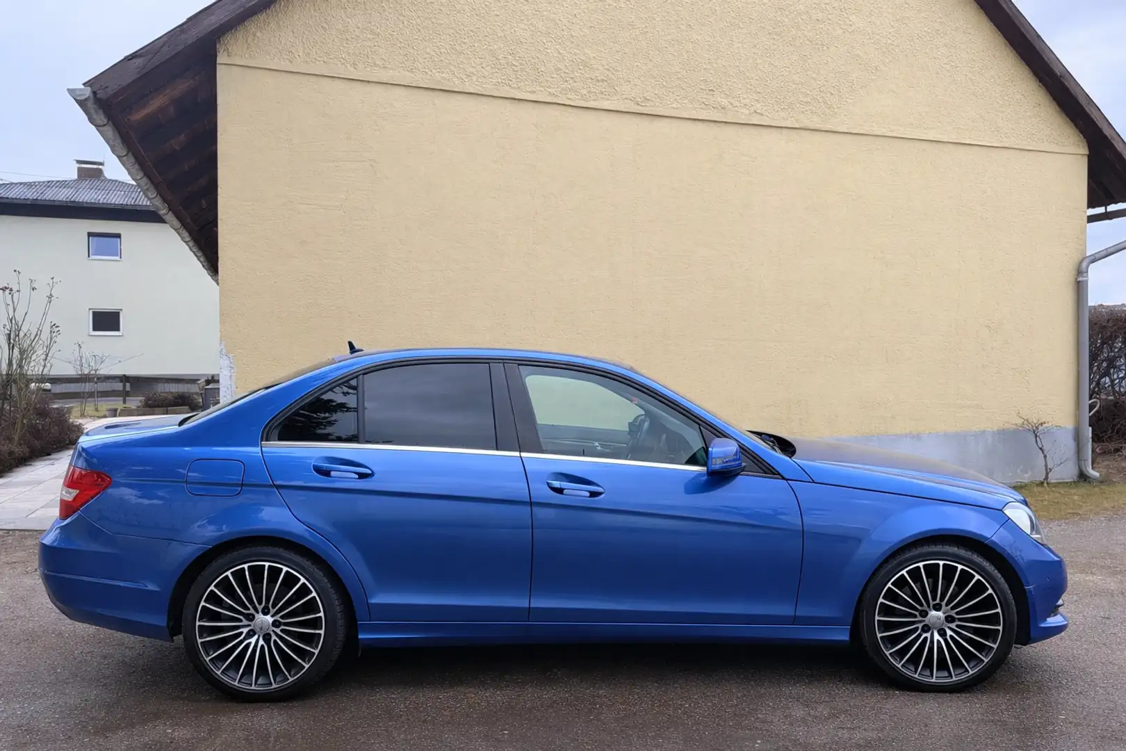 Mercedes-Benz C 180 C 180 CDI Elegance BlueEfficiency Elegance Blau - 1