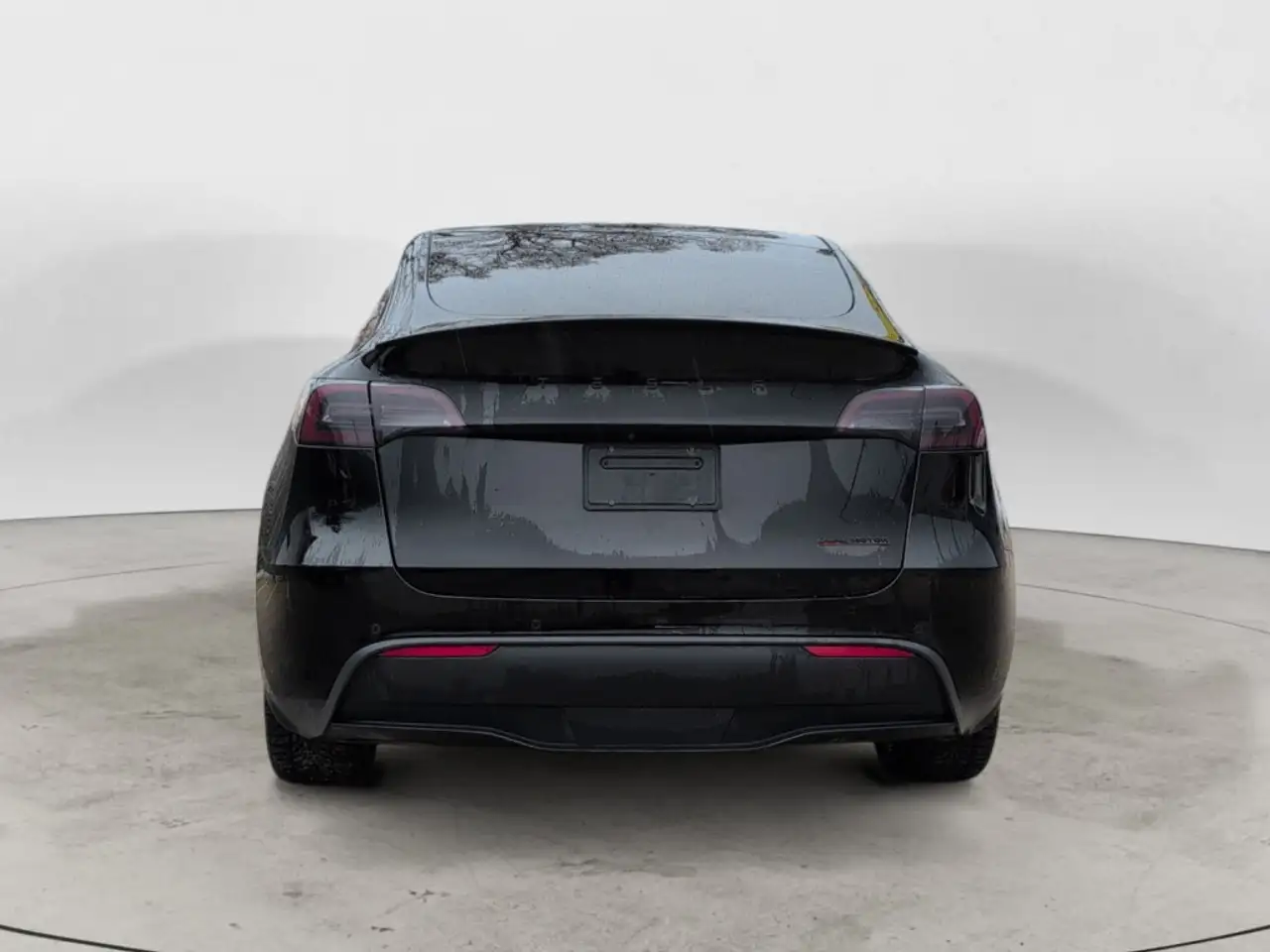 Tesla Model Y снимка Tesla Model Y