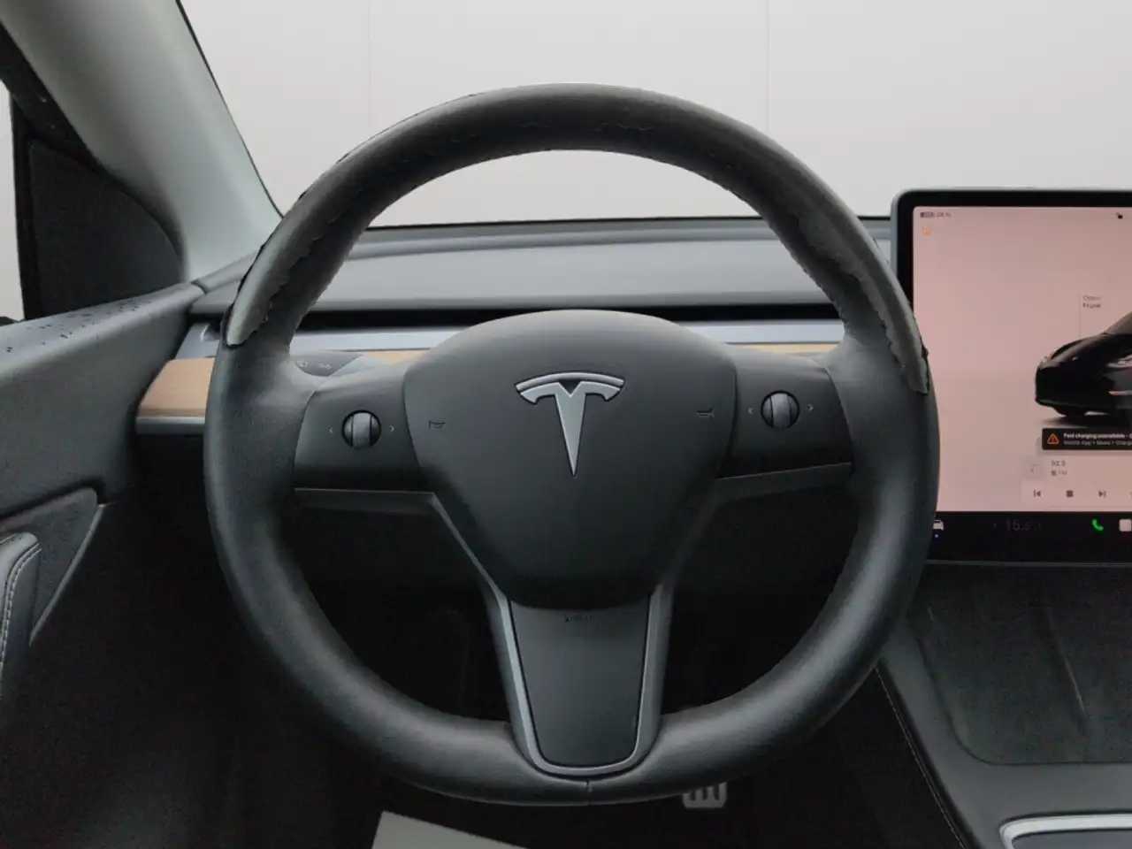 Tesla Model Y снимка Tesla Model Y