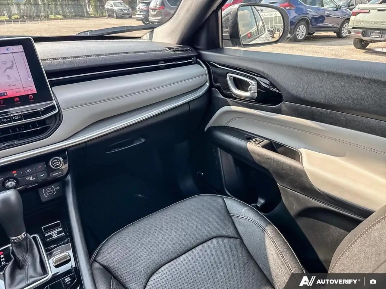 Jeep Compass photo Jeep Compass