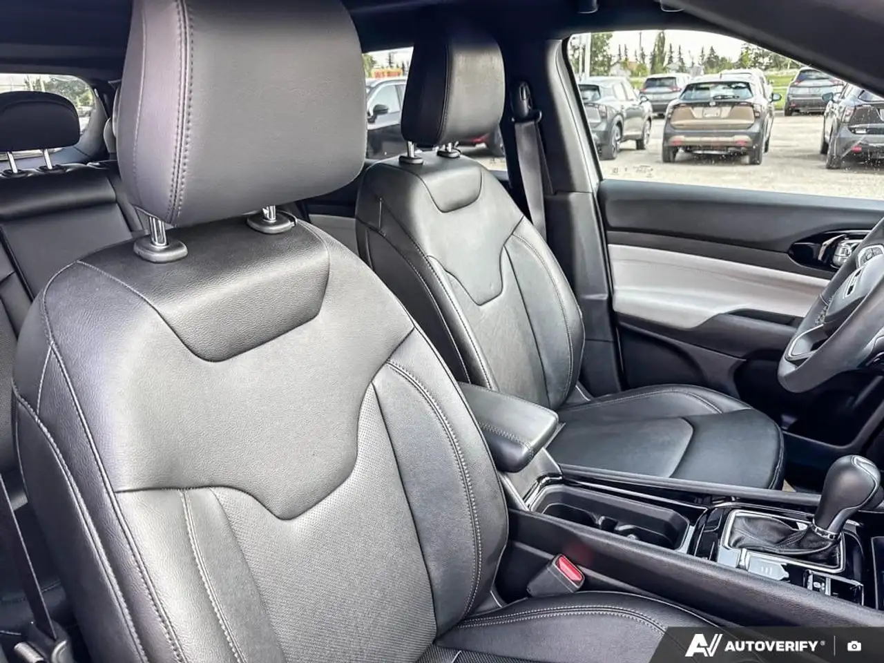 Jeep Compass photo Jeep Compass