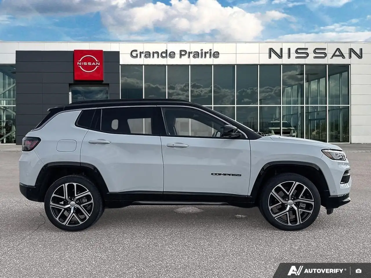 Jeep Compass photo Jeep Compass